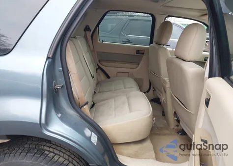 2011 Ford Escape Xlt z USA, uszkodzony, nr VIN 1FMCU0DG2BKB28557